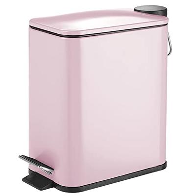 Elama 30 Liter/7.9 Gallon Soft Pedal Step Cylindrical Home and