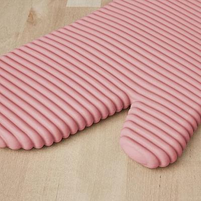 KitchenAid Ribbed Soft Silicone Oven Mitt Set, Dried Rose 2 Count - Yahoo  Shopping