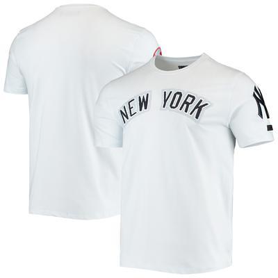 New York Yankees T-Shirts in New York Yankees Team Shop 