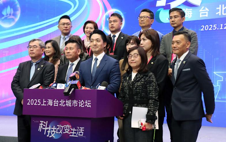 蔣萬安走自己的路！黃暐瀚揭「3 領域」與黨中央拉開距離：有點黏卻不會太黏