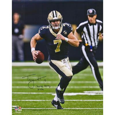 Drew Brees New Orleans Saints Autographed 16 x 20 Black Jersey Photograph