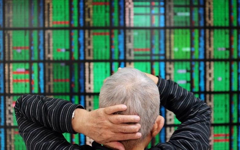 【Yahoo早盤】台股跌245點吐回漲幅等央行年會 專家建議：買黑賣紅挑這些股票