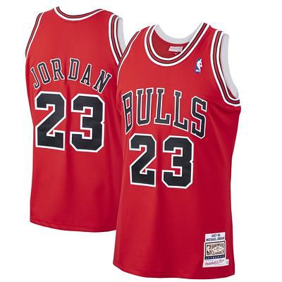 Men's Mitchell & Ness Michael Jordan White Chicago Bulls 1997-98 Hardwood  Classics Authentic Player Jersey