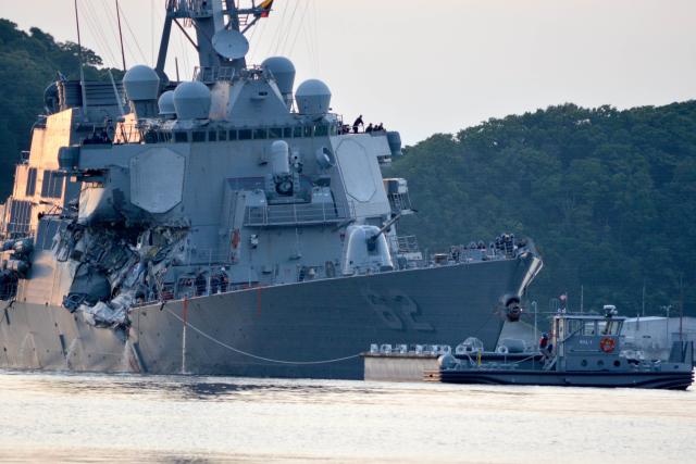 USS Fitzgerald damage