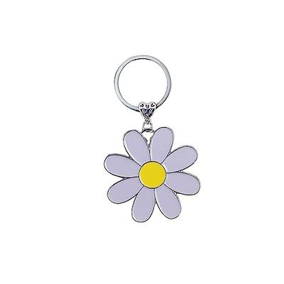 Daisy Keychain Small White Flower Keyring Charm Vintage Pendant