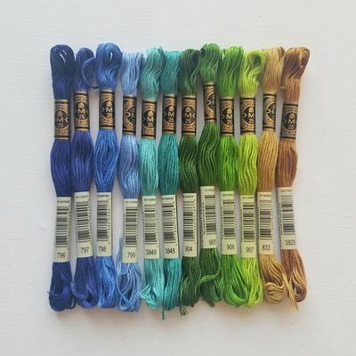 Cldamecy Embroidery Floss 13 Skeins White & 13 Skeins Black
