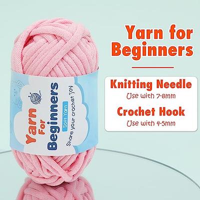 Fedmut Easy Yarn for Crocheting, 200g/273 Yards Crochet Yarn for Beginners  with Crochet Hook, Thick Chunky Yarn with Easy-to-See Stitches for Dolls