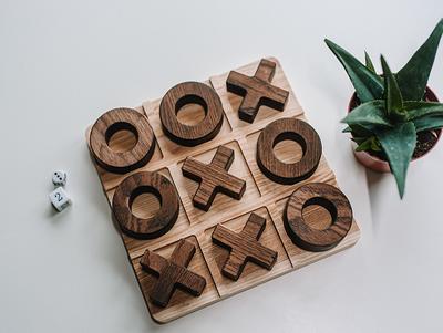 Games for Kids Age 6-10 : NEVER BORED Paper & Pencil Games: 2 Player  Activity Book - Tic-Tac-Toe, Dots and Boxes - Noughts And Crosses (X and O)  - Hangman - Connect