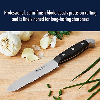 HENCKELS Classic Razor-Sharp 4-inch Paring Knife, German Engineered  Informed by 100+ Years of Mastery, Stainless Steel