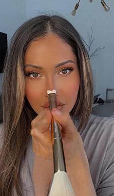 Dual-Ended Nose Contour Brush