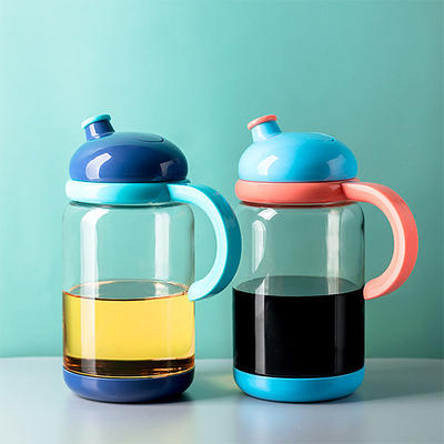 Cold Water Pitcher With Spout - Glass - ApolloBox