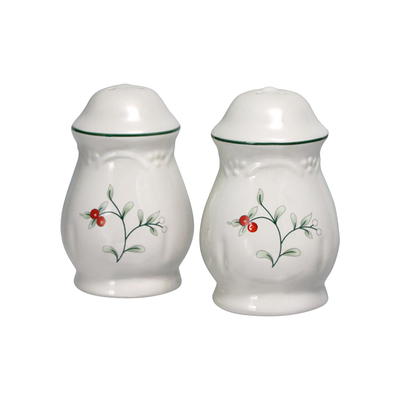 Pfaltzgraff Winterberry Water Pitcher