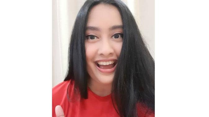 Ingat Ve Nazarina Peserta AFI 1? Ini 6 Potret Terbarunya (sumber: Instagram.com/venaza_)