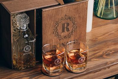 Personalized Whiskey Glasses Set With Engraved Wooden Box