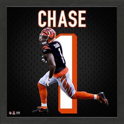 Framed Ja'Marr Chase Cincinnati Bengals Autographed 8 x 10 Black Vertical Photograph