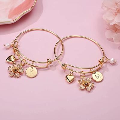 Initial Letter Bracelet Gifts for Girls, Engraved Q Letters