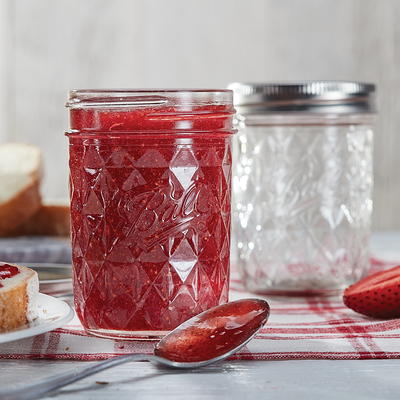 Ball Quilted Crystal Jars, Regular Mouth, Half Pint