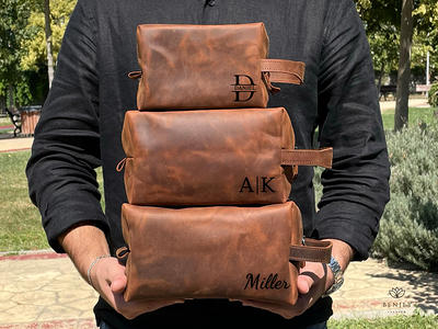 Personalized Groomsmen Gift, Cusotm Leather Toiletry Bag, Leather