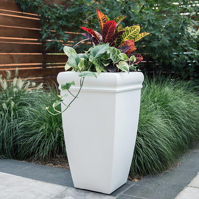 Mayne Freeport Patio Planter White