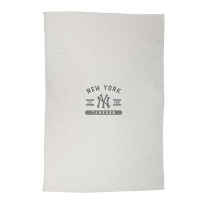 Logo Brands New York Yankees Frosty Fleece Blanket