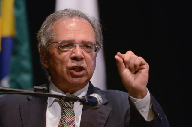 RIO DE JANEIRO, RJ, 06.12.2019 - Paulo Guedes, ministro da Economia, durante o evento BNDES com S de Social e Saneamento nesta sexta-feira (06/12), na sede no centro do Rio de Janeiro. Um encontro com discussões sobre as principais ações de investimentos. (Foto: Adriano Ishibashi/FramePhoto/Folhapress)