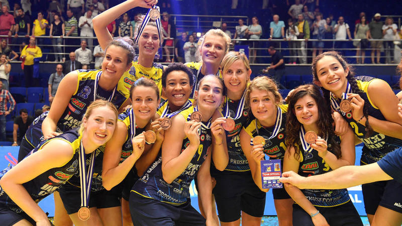 Volleyball Team Poses Naked With Trophy To Celebrate Championship