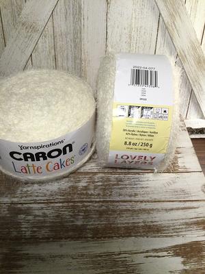 Caron Latte Cakes Yarn 5 Bulky Acrylic Nylon 530 Yds 8.8 Oz Self
