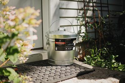 KOHLER 23826-ST 13 Gallon Elongated Hands-Free Step Can, Trash Can with  Soft-Close and Foot Pedal, Quiet Close Lid, Stainless Steel