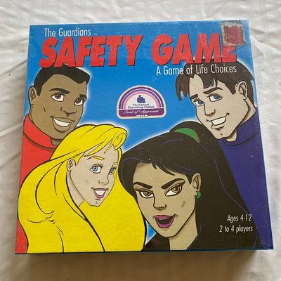 THE game of LIFE game board and instructions only 2007 replacement pieces