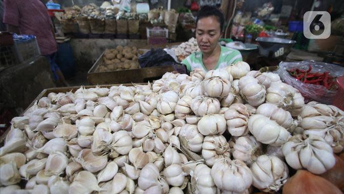 Harga Barang Antik Indonesia FOTO Terdampak Cuaca Harga Bawang Putih dan Cabai Melejit