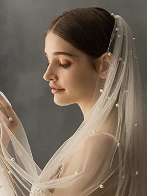 HEREAD Short Bride Wedding Veil with Butterflies Fingertip Length Sparkly  Bridal Tulle Veils Hair Accessoies with Comb