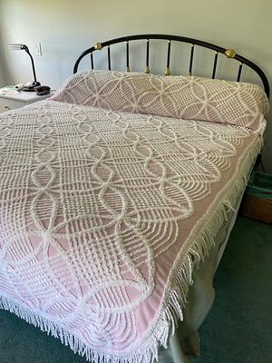 Vintage Chenille Bedspread Pink Penny's Fashion Manor Double