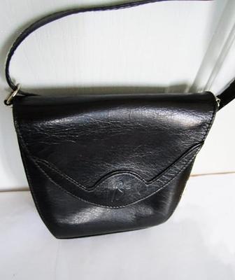 Fendi 80's Vintage Black Patent Leather Clutch Crossbody Bag Shoulder Folder
