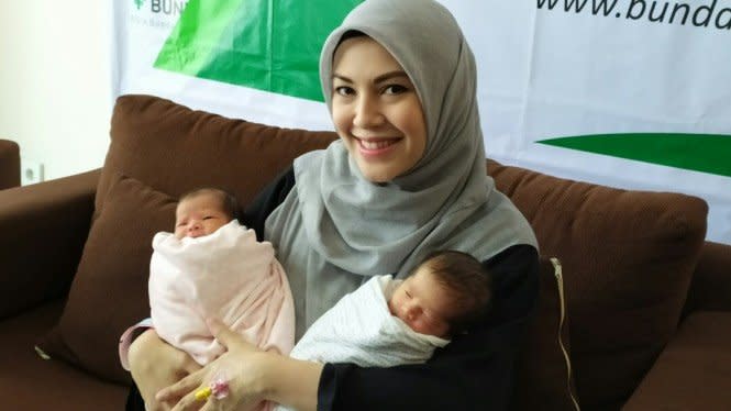 Ratna Galih Lahirkan Anak Kembar Lewat Program Bayi Tabung