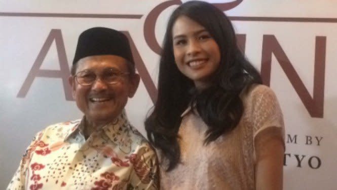 Maudy Ayunda Bikin Keluarga BJ Habibie Menangis