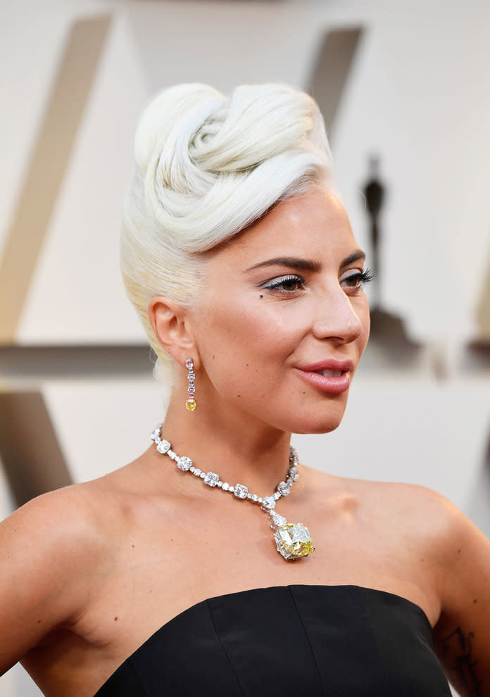 Lady Gaga Had An Audrey Hepburn Inspired Hair Moment At The 2019