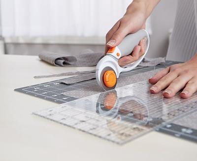 Fiskars 45mm EasyChange Rotary Cutter for Fabric - Titanium Rotary