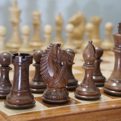 The Old English Elite Staunton Chess Pieces in Ebony 4 Inches