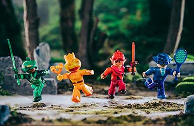 Roblox Action Collection - Q-Clash Six Figure Pack [Includes Exclusive  Virtual Item]