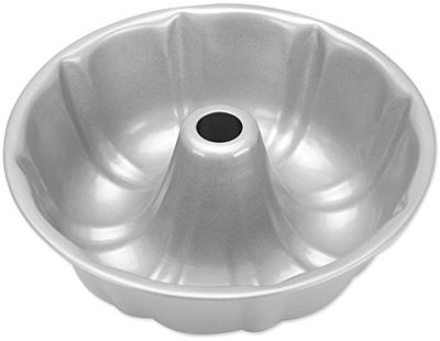 Wilton Excelle Elite Non-Stick 6-Cavity Mini Fluted Tube Baking Pan