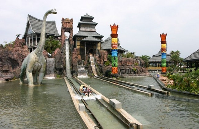 六福村主題遊樂園含動物園 成人門票1張