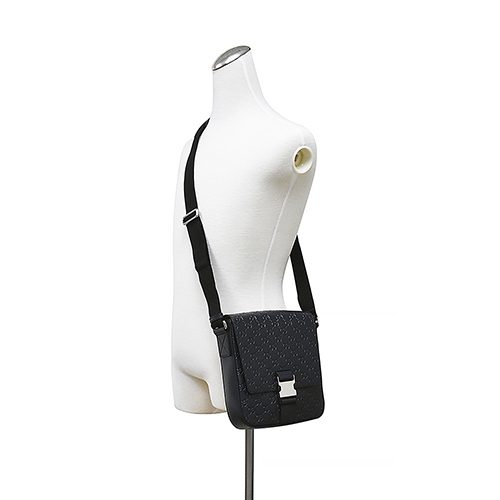 GUCCI SIGNATURE經典雙G LOGO牛皮扣式翻蓋斜背包(午夜藍)