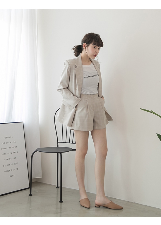 D+AF 極簡品味.素面尖頭圓跟穆勒鞋*杏 D+AF 極簡品味.素面尖頭圓跟穆勒鞋*杏