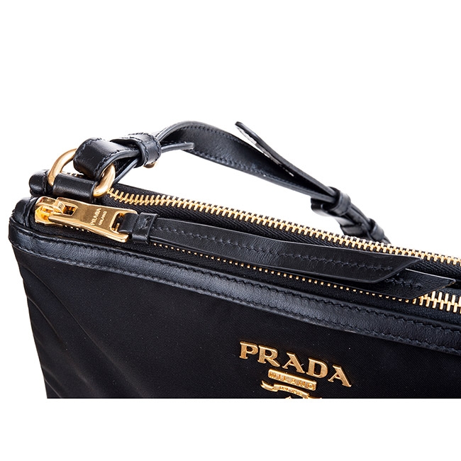 PRADA 經典Saffiano 雙層尼龍扁形肩背/斜背包 (黑色)