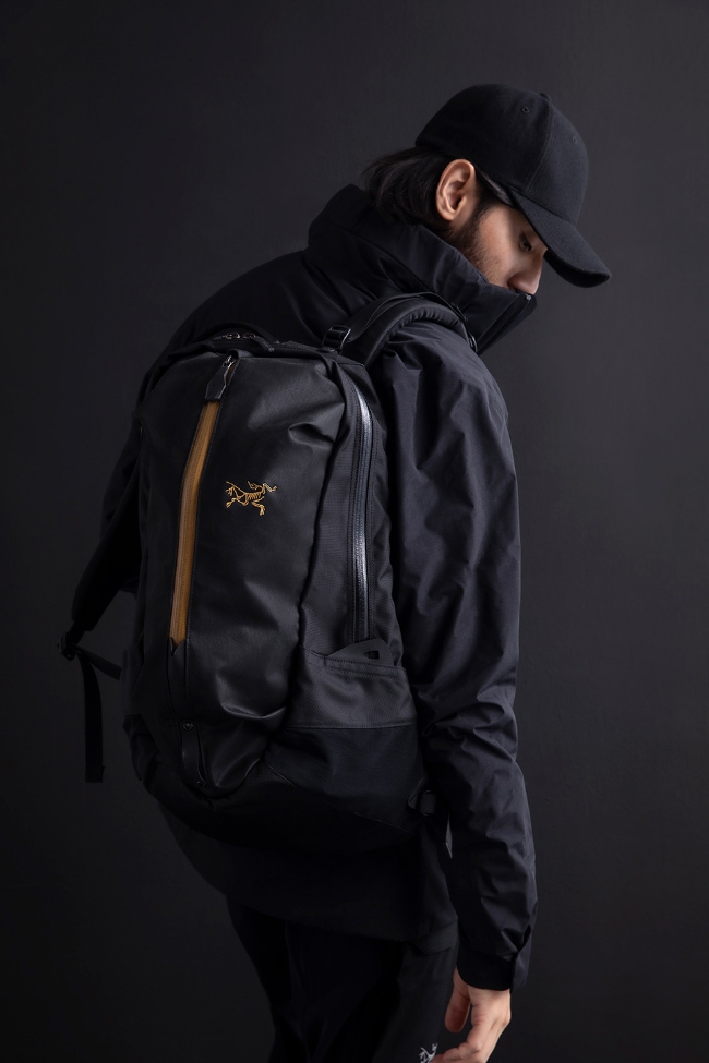 Arcteryx 始祖鳥 24系列 Arro 22L 多功能後背包 金黑