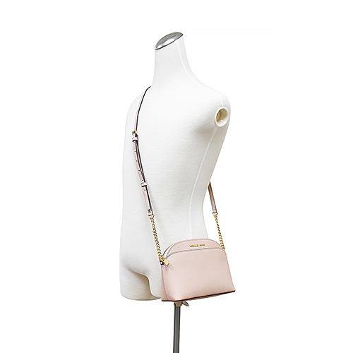 MK MICHAEL KORS TRAVEL金字LOGO防刮牛皮拉鍊斜背貝殼包(中/粉膚)