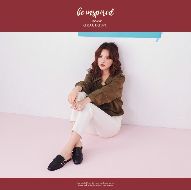 Grace gift-金屬扣環平底穆勒鞋 黑