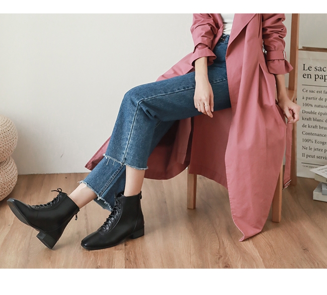 D+AF 獨創個性．小方頭綁帶平底短靴＊黑