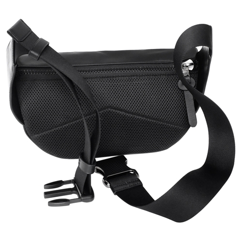 COACH黑色全皮前拉鍊袋半圓男款腰包