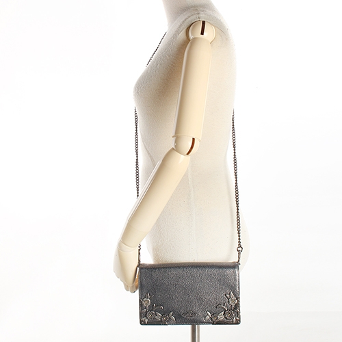 COACH 精緻立體雕花包邊翻蓋鍊帶斜背包-銀灰色